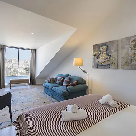 Castle Living Apartment Lisbon