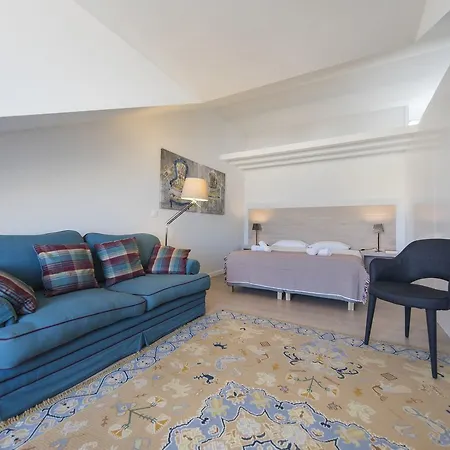 Apartment Castle Living Lisbon